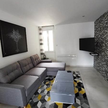 Superbe Appartement Neuf Tout Equipe, Non Fumeur Avec Place De Parking Privee Orleans Exterior photo
